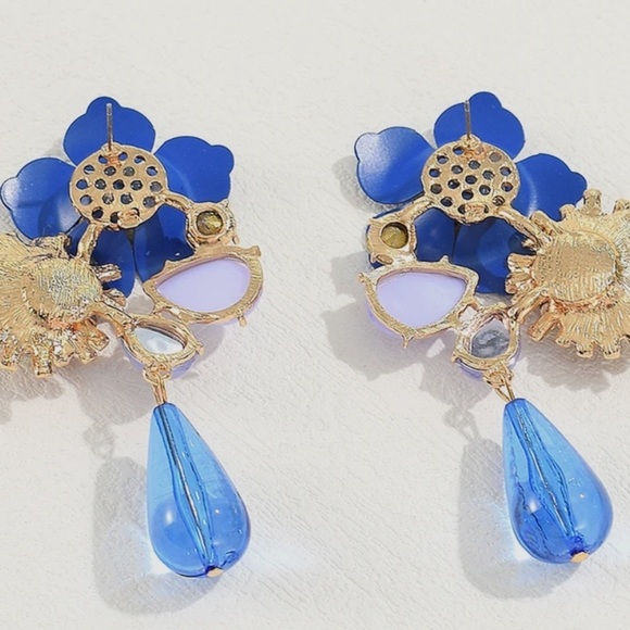 Anthropologie Jewelry - Fantastic Floral Multicolor Statement Earrings